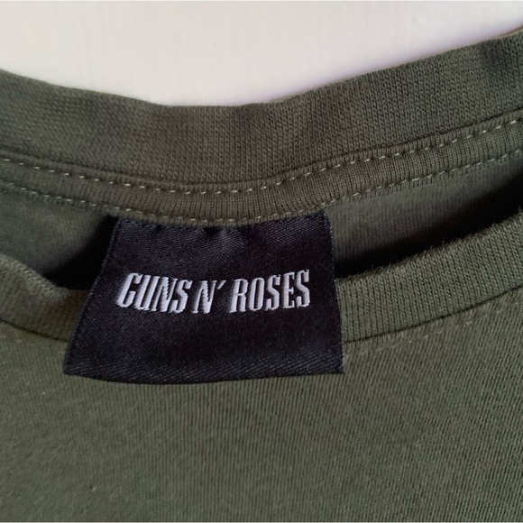 Official Guns & Roses shirt - Picture 2 of 3